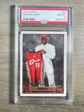 LeBron James Rookie Gem Mint 10 2003 Topps #221 Novelty Basketball Card.